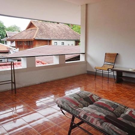 Manee Guesthouse And Record บ้านมานี Chiang Mai Zewnętrze zdjęcie