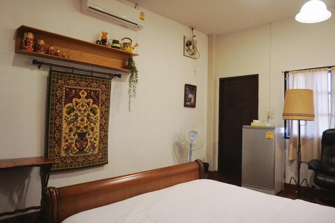 Manee Guesthouse And Record บ้านมานี Chiang Mai Zewnętrze zdjęcie