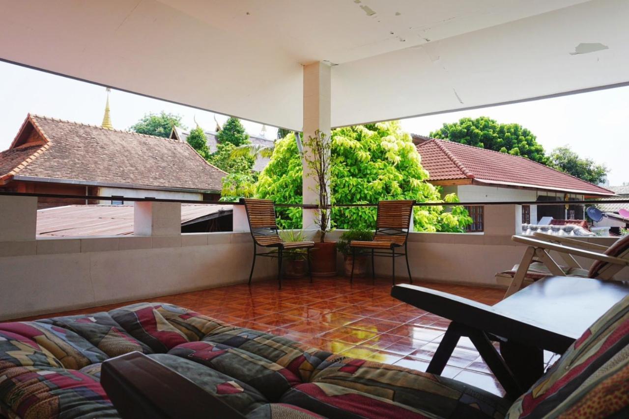 Manee Guesthouse And Record บ้านมานี Chiang Mai Zewnętrze zdjęcie