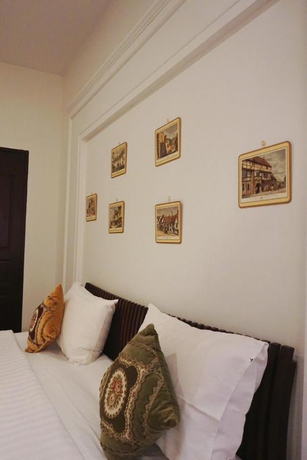Manee Guesthouse And Record บ้านมานี Chiang Mai Zewnętrze zdjęcie