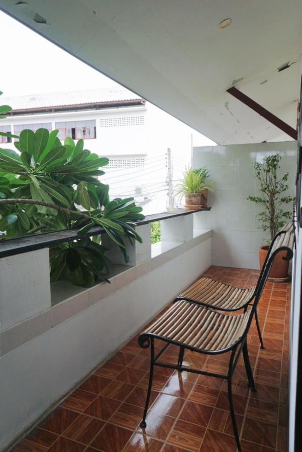 Manee Guesthouse And Record บ้านมานี Chiang Mai Zewnętrze zdjęcie