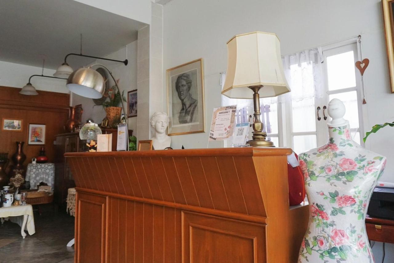 Manee Guesthouse And Record บ้านมานี Chiang Mai Zewnętrze zdjęcie