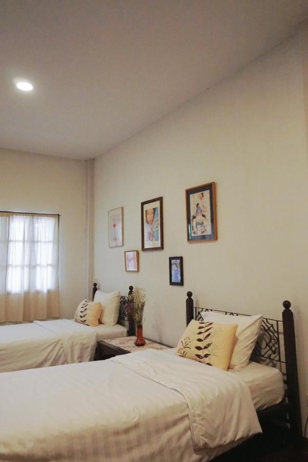 Manee Guesthouse And Record บ้านมานี Chiang Mai Zewnętrze zdjęcie