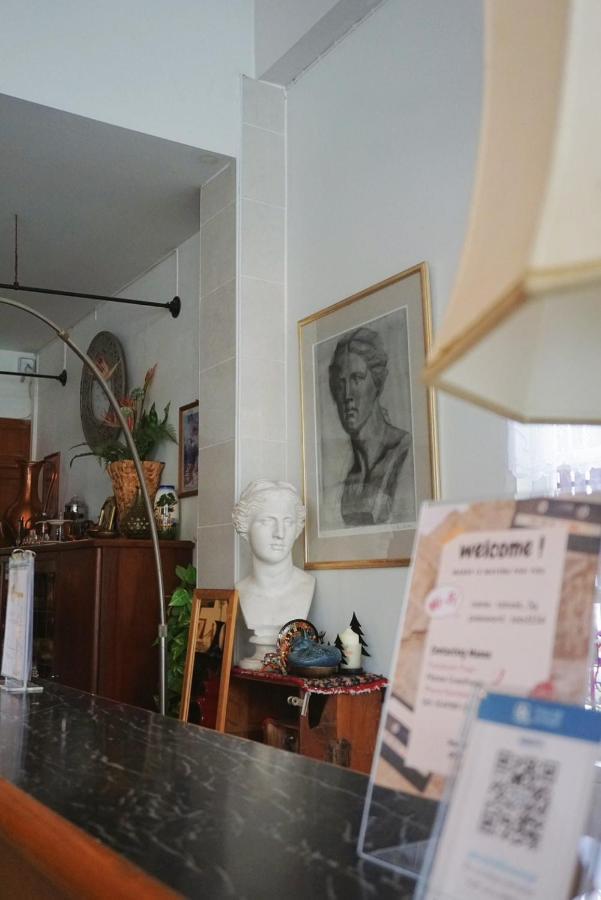 Manee Guesthouse And Record บ้านมานี Chiang Mai Zewnętrze zdjęcie