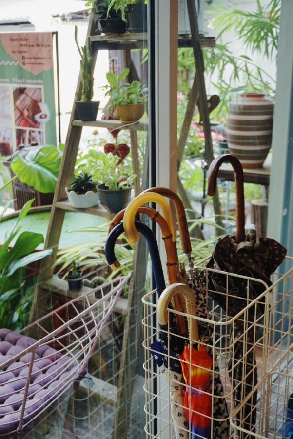 Manee Guesthouse And Record บ้านมานี Chiang Mai Zewnętrze zdjęcie